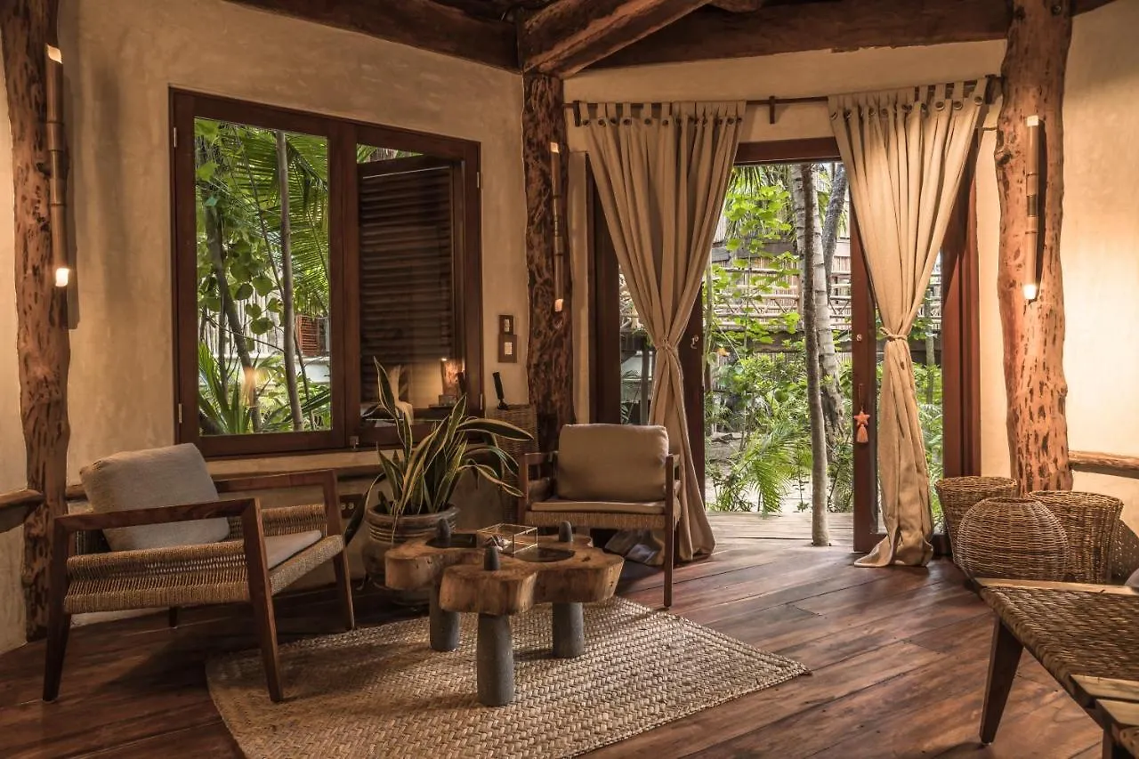Delek Tulum Hotel